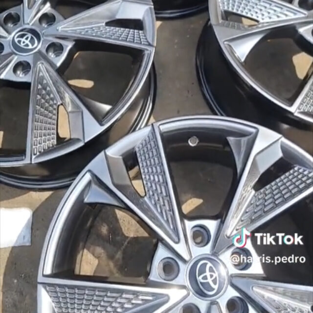 Alloy Rims for sale at Ladipo