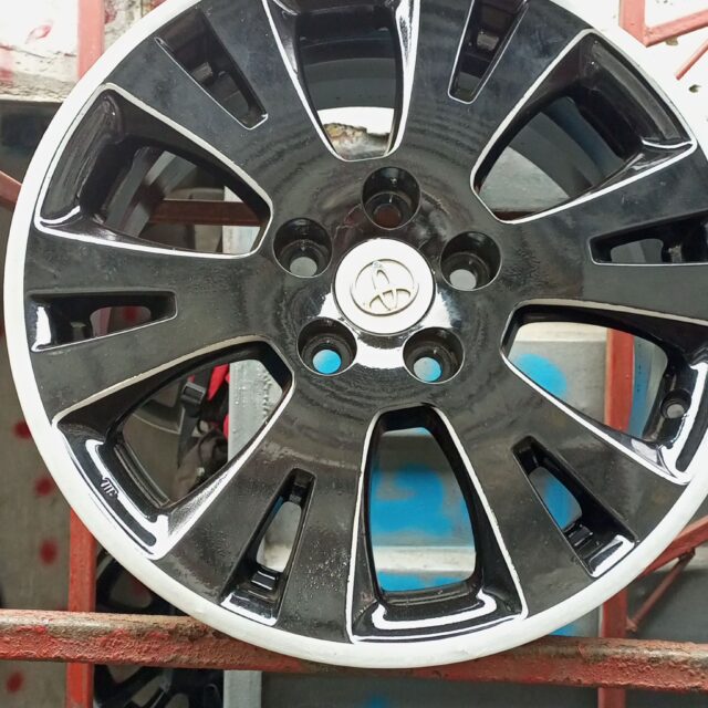 Quality Alloy wheels for sale at Ladipo