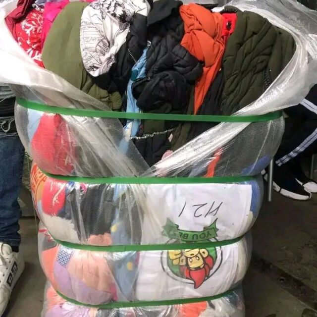 07048713557 First Grade Uk Bale of unisex clothes for sale at a v