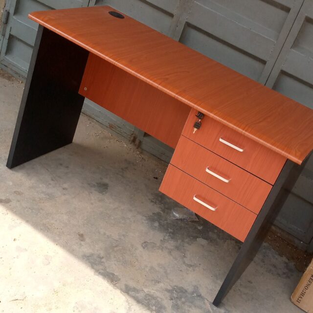 Quality Receptionist Table for sale at ojo