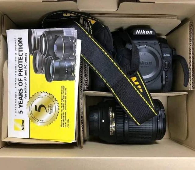 Nikon D7500 DSLR Camera with 18-140mm Lens (Slightly used)