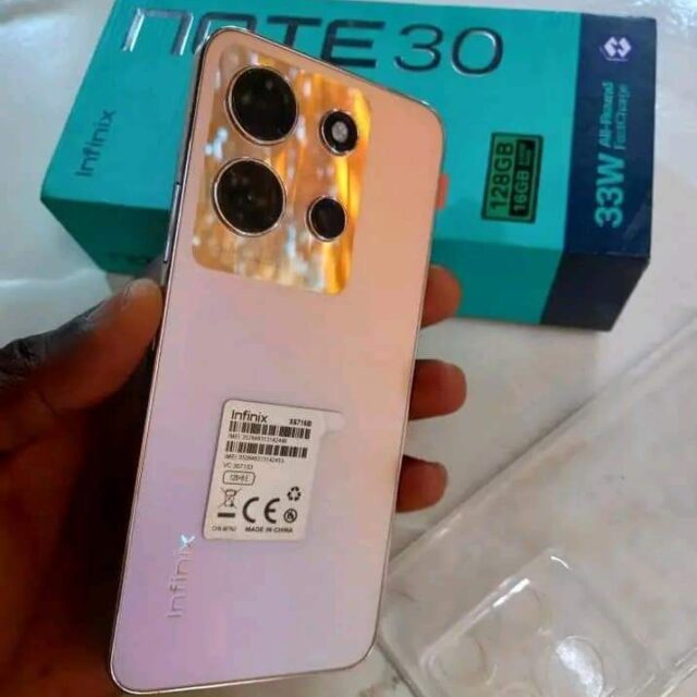 Almost new infinix note 30 pro