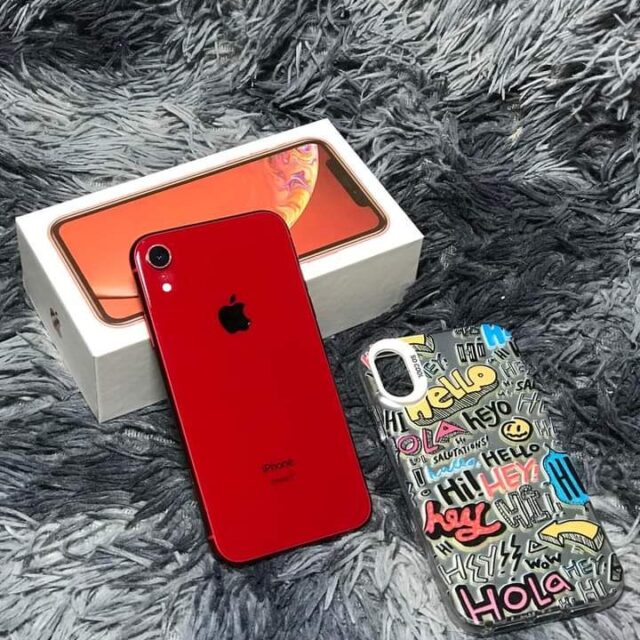 Clean used iphone xr 128gb unlocked