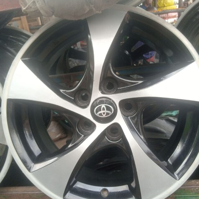 17 inches for Toyota Camry 2008 model for sale