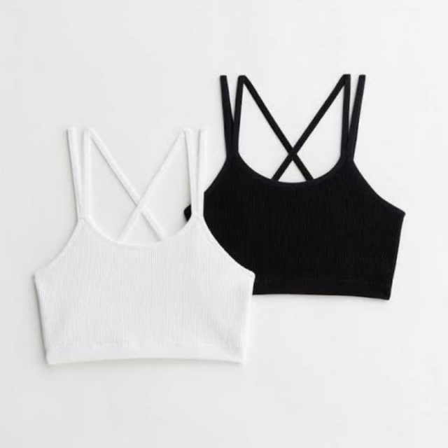 Quality Ladies Crop tops for sale at Ikorodu