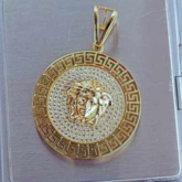 VERSACE 18 Carat Gold Chain and Pendant for sale at Gbagada