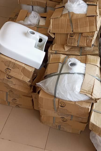 Toilet seat and sink for sale at Oshodi Lagos