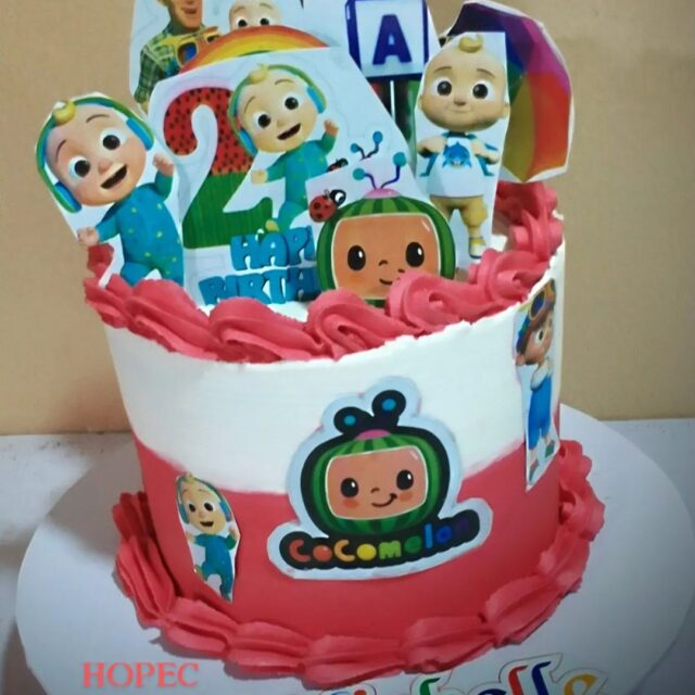 Quality Baby Birthday Cake for sale at ogba