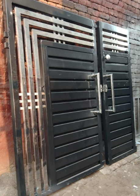 18 Feet Iron Gate for sale at Itamaga ikorodu