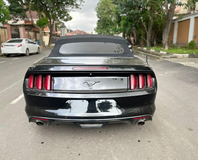 Italian Used Ferrari 480 for sale at Mushin