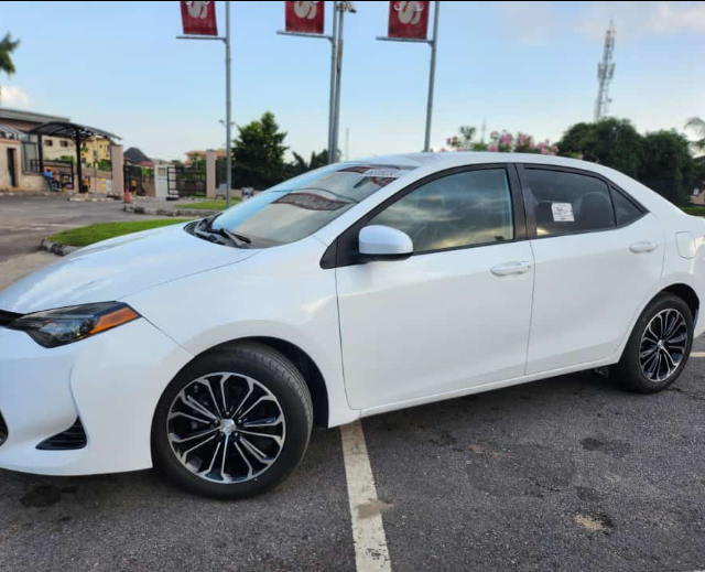 UK Used Toyota Avalon For Sale at Ikeja