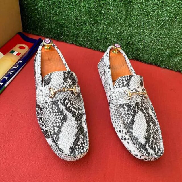 Handmade Cover shoes for men for sale at Shomolu Lagos