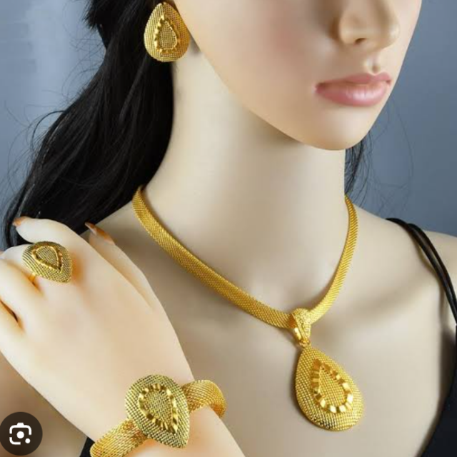 Gold jewelries full set for sale at Trade fair