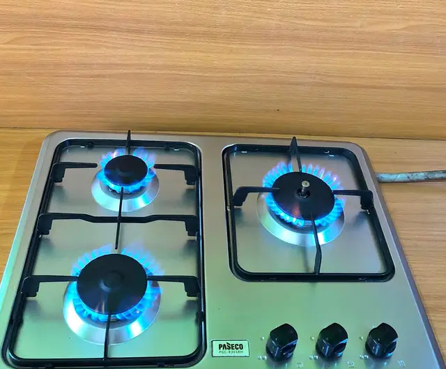 Paseco 3 Burner flat Gass cooker for sale at Lawanson