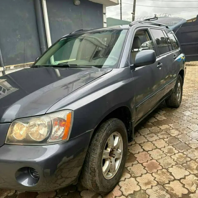 Toyota Highlander for sale at Mushin