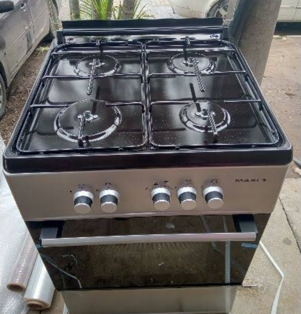 Gas cooker 4 burner for sale at Ikeja