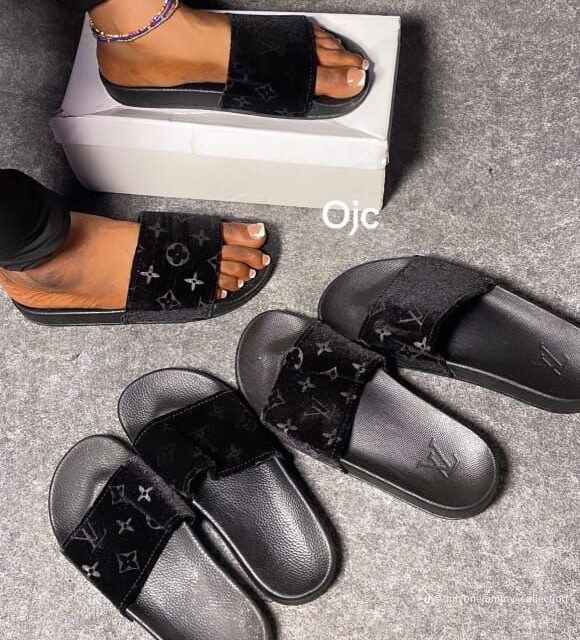 Ladies footwear for sale at kosofe Lagos