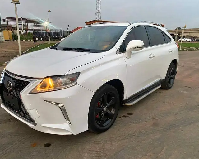 LEXUS RS350 for sale at Mushin Lagos