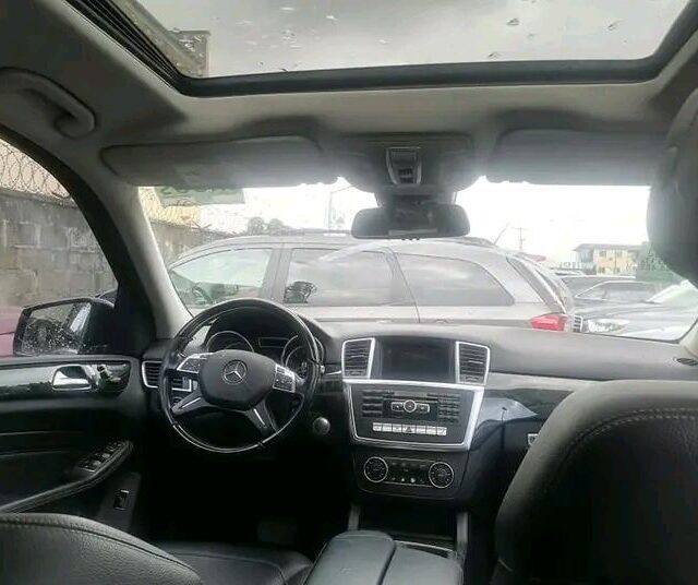 Mercedes Benz ML 350 for sale at Ikeja Along