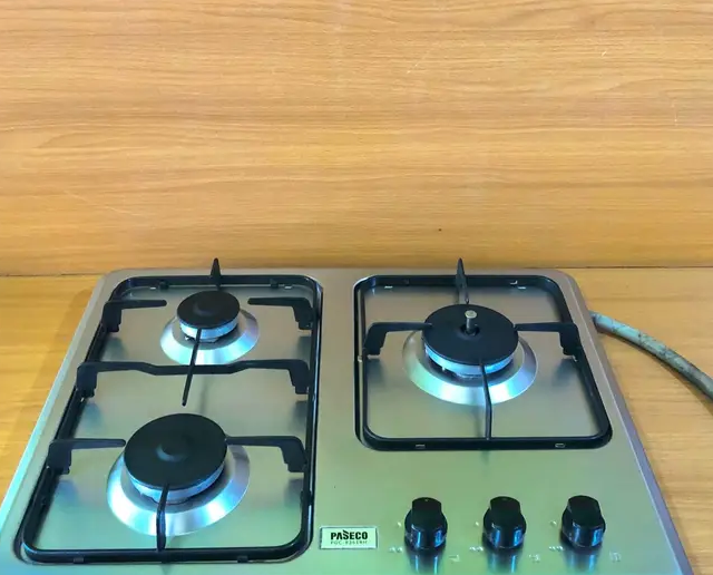 Paseco 3 Burner flat Gass cooker for sale at Lawanson