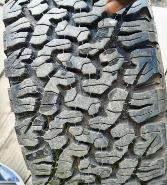 22 Size Tire for sale at Mushin