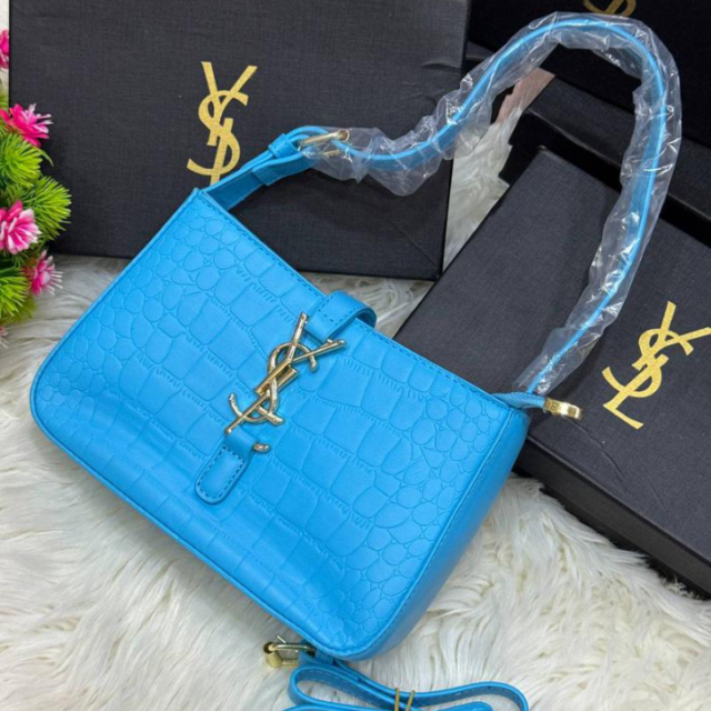 Ladies HandBags for sale at ikorodu