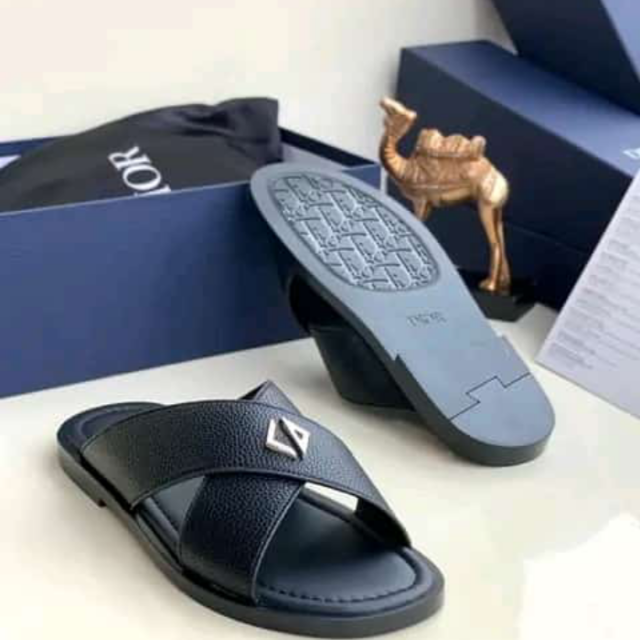 Men’s Palm Sleepers for sale at Ikeja Along