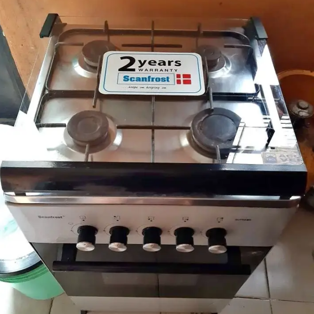 Used Scanfrost Supreme Gass cooker for sale at Lawanson