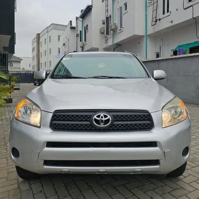 Toyota RAV4 for sale at Mushin Lagos