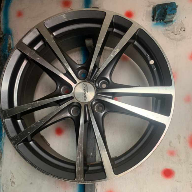 Quality Alloy Wheels for sale at Ilupeju Mushin