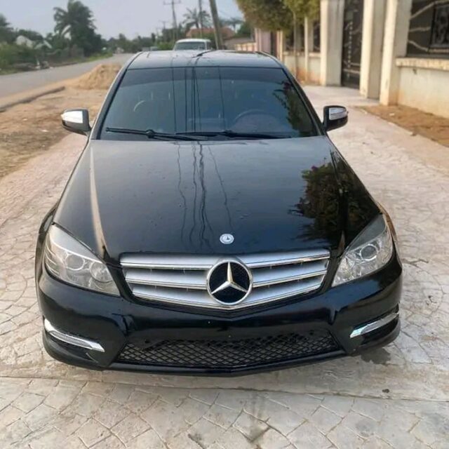 Mercedes Benz C 350 for sale at ikorodu