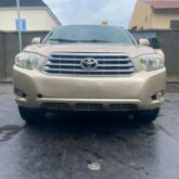 Toyota Highlander for sale at Mushin