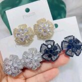 Wholesale earrings for women for sale at Oshodi market