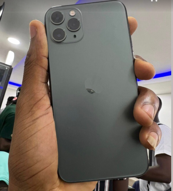 iPhone 11 pro for sale at Ikeja Lagos