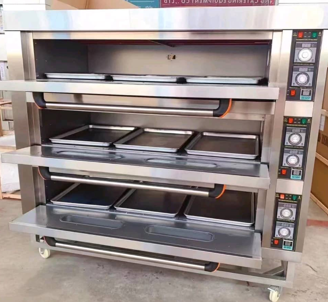 9 Trays Cake Oven for sale at Mushin