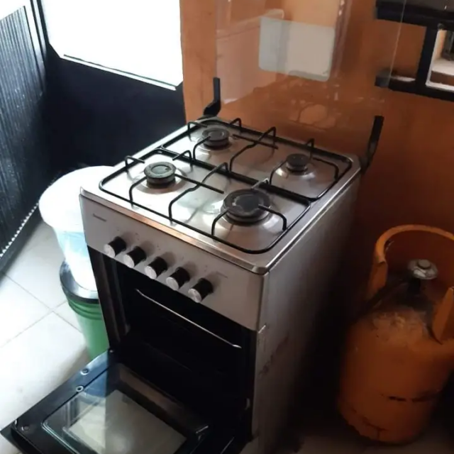 Used Scanfrost Supreme Gass cooker for sale at Lawanson