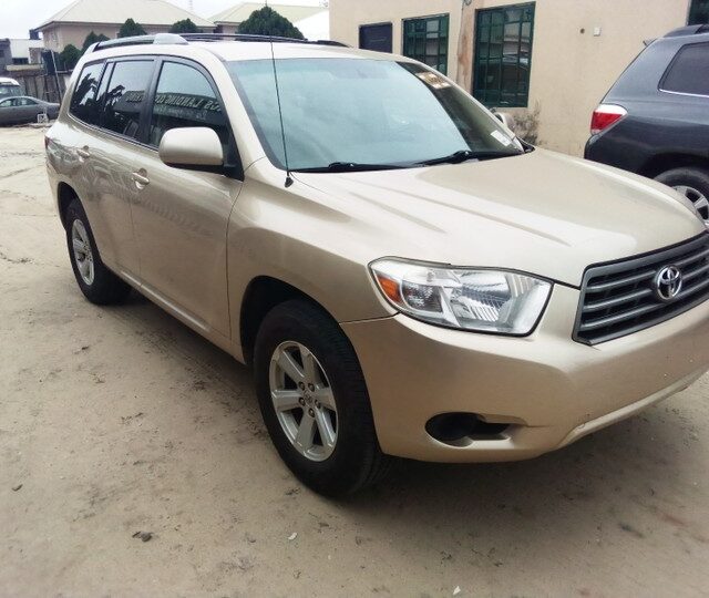 2010 toyota highlander