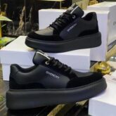 Givenchy fashion sneakerse