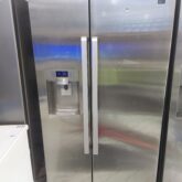 Samsung digital inverter refrigerator with soft touch butting