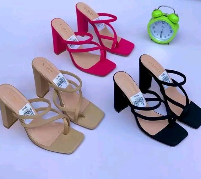 07048713557 First grade uk bale of unisex shoes for sale at a very affordable pr