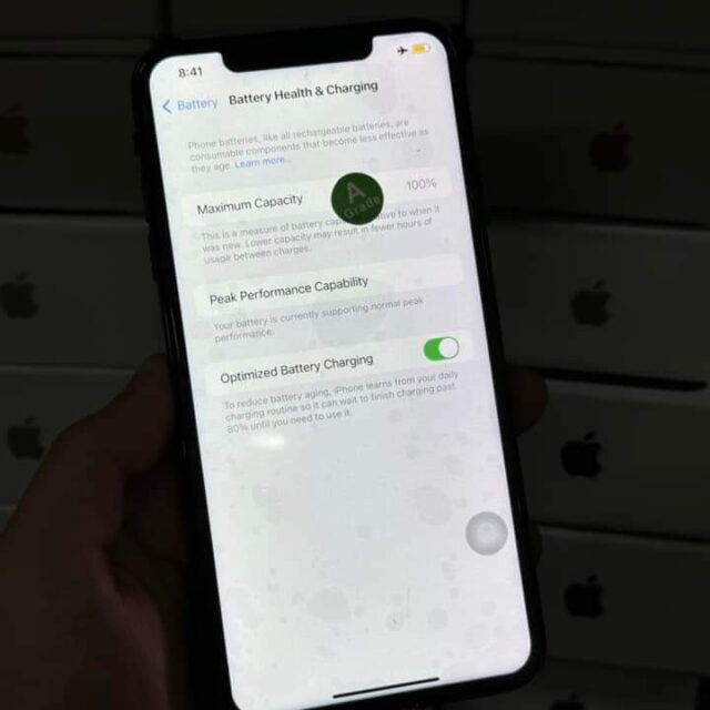 Clean Apple iPhone XS MAX 256gb