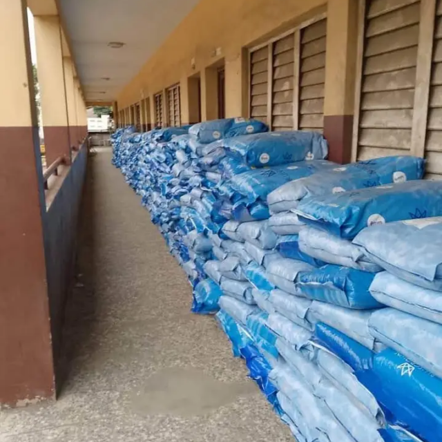 Quality Fish Feeds for sale at Kosofe