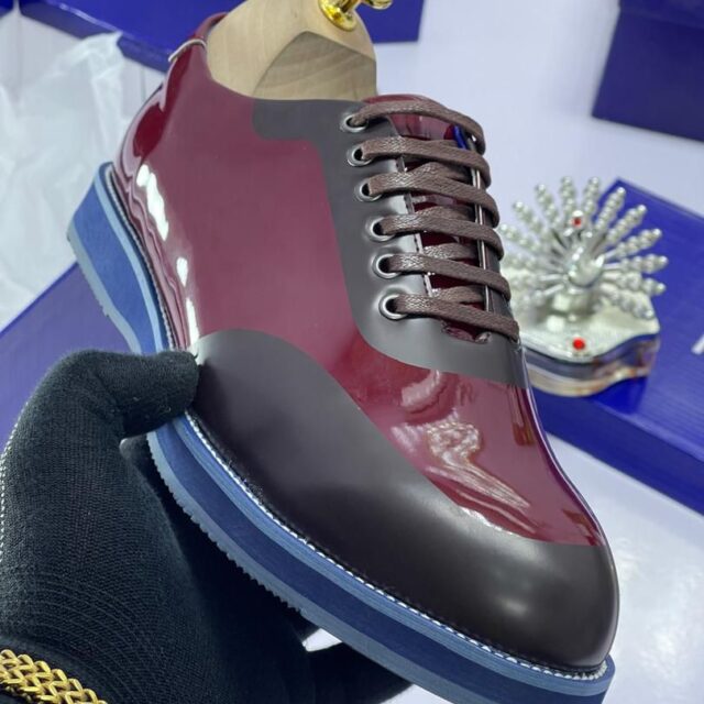 OGGi men’s fashion shoe